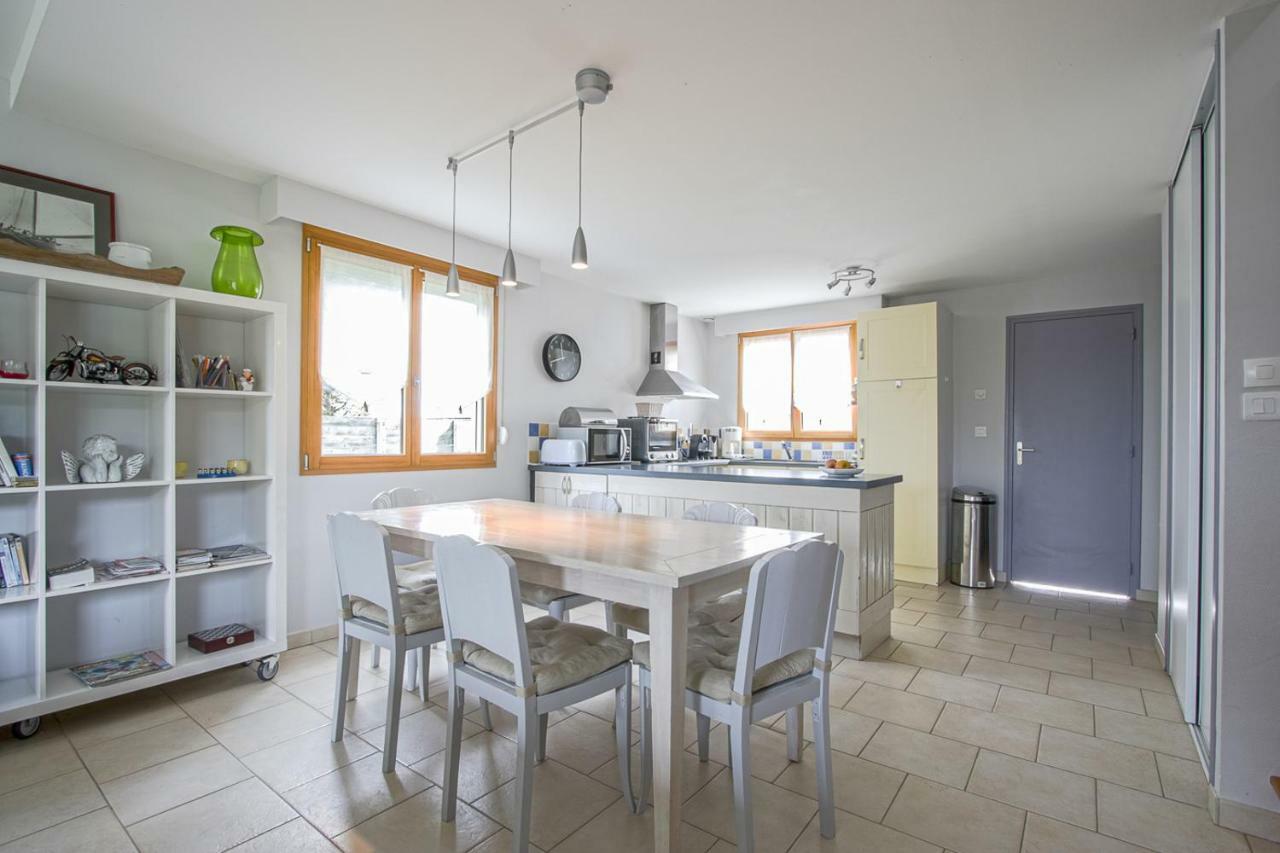 Villa Les Costils Saint-Laurent-sur-Mer Exterior foto